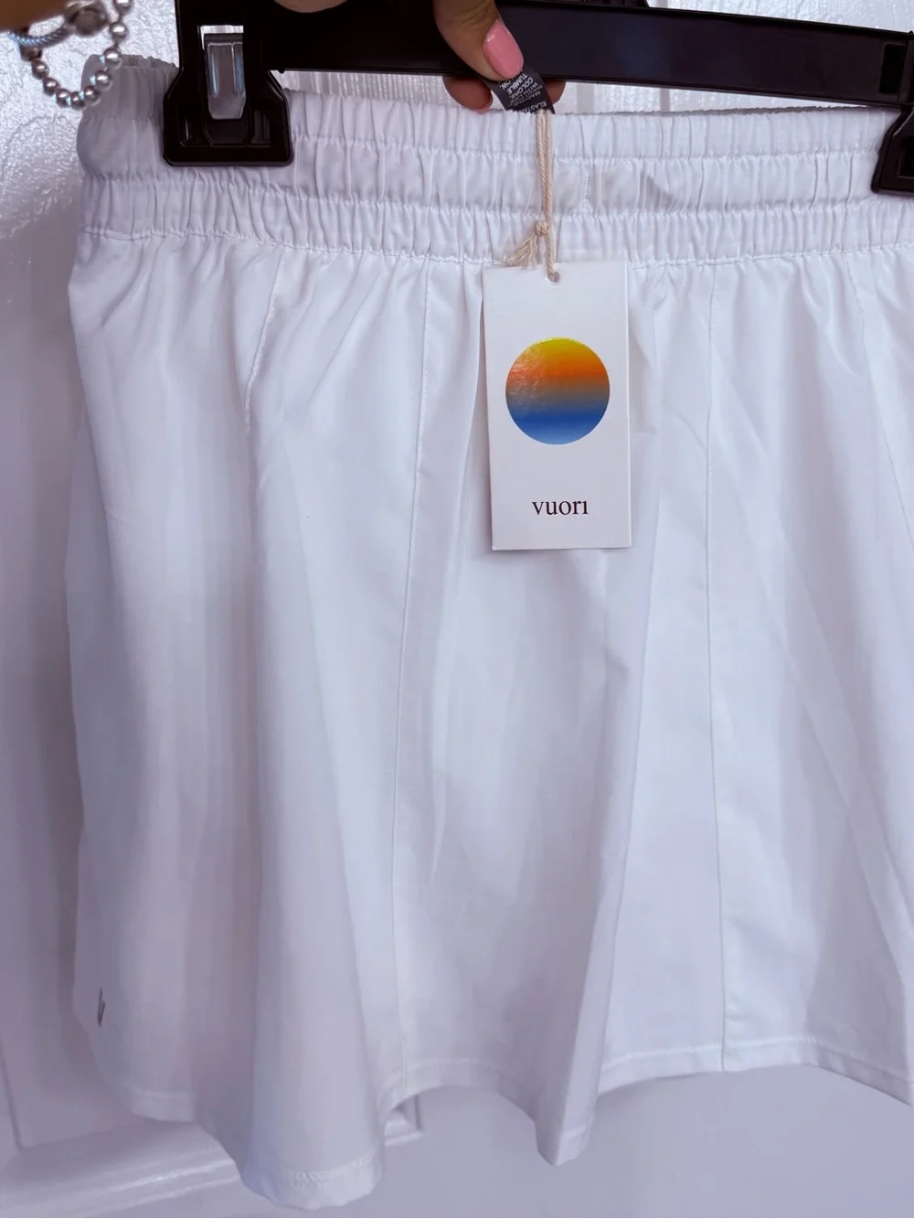 Vuori White Athletic Skirt with Elastic Waistband - Picture 1 of 4